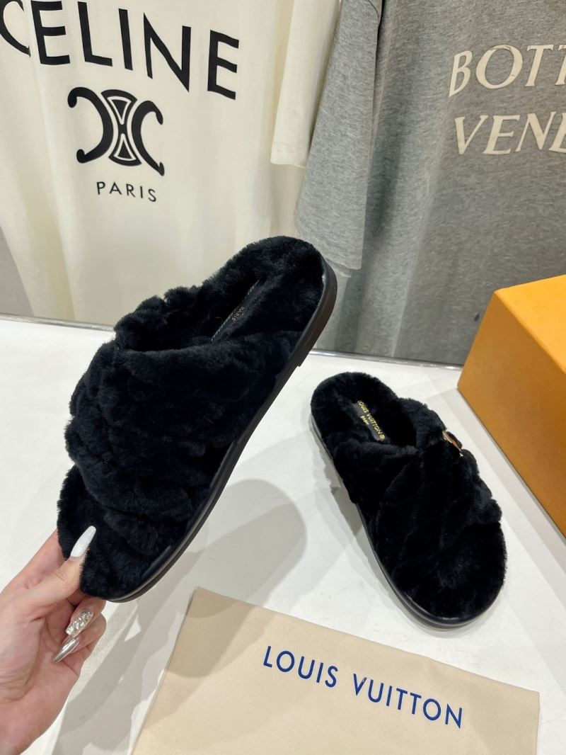 Louis Vuitton Slippers